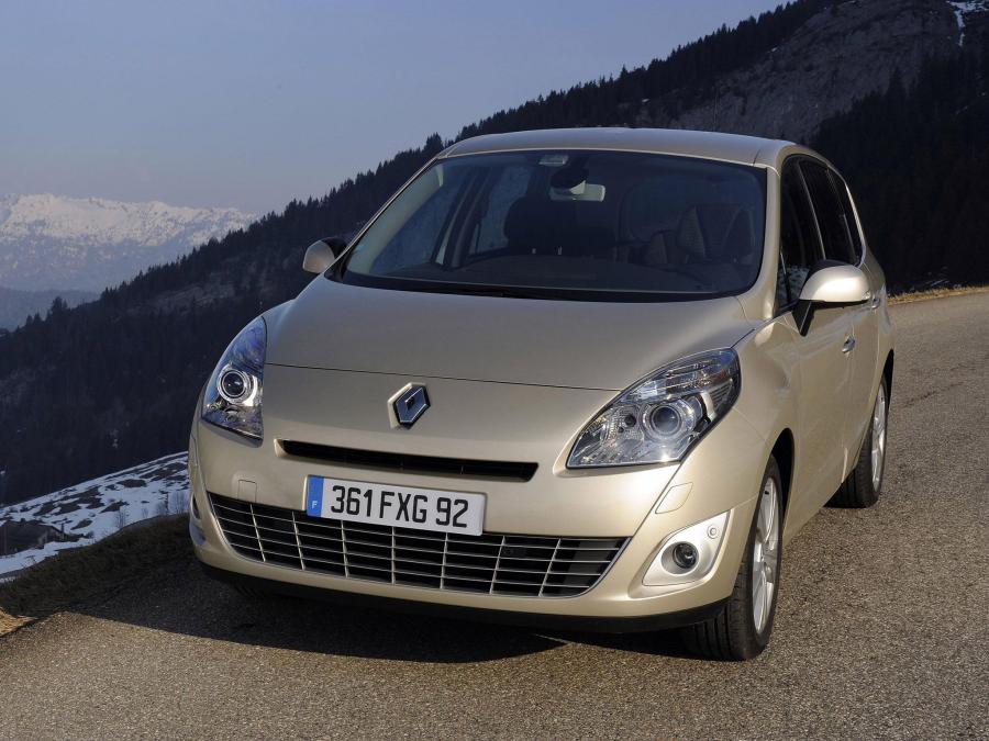  Renault Grand Scenic 2009 года  (фото 33 из 65)